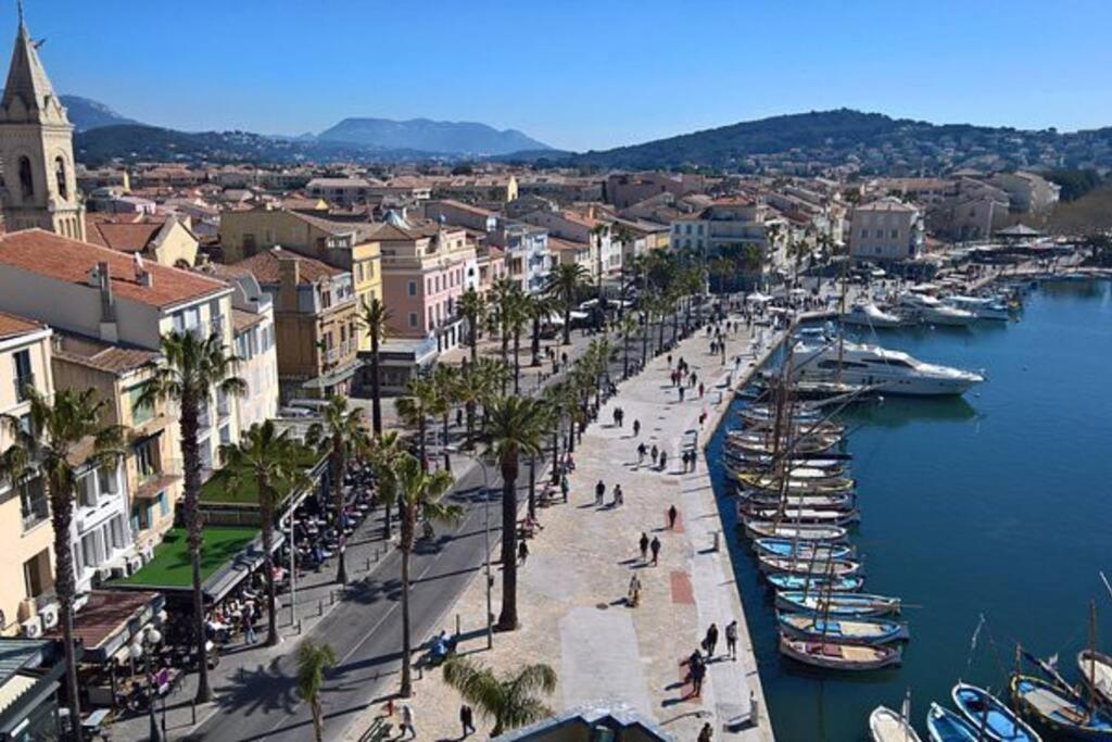 Appartement Au Coeur Du Village Sanary-sur-Mer Luaran gambar